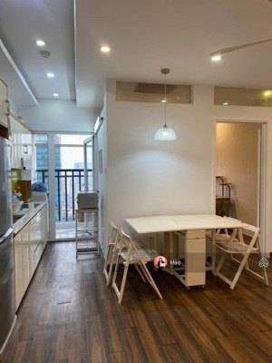 bán căn hộ c7 giảng võ, 80m2, 3 phòng ngủ, 2vs. giá 9.8 tỷ. bc đông nam. view, full nội thất