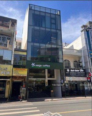 cho thuê nhà 64 út tịch, tân bình. dt: 8x8m hầm 5 tầng (thang máy) 65tr/th tl. lhcc sơn