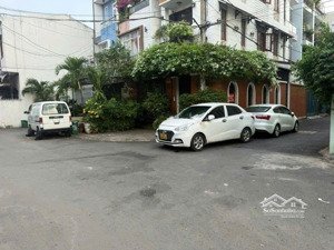 bân nhà hxh 5 tầng khu nhà đẹp trước nhà 8m xe đậu ngày đêm