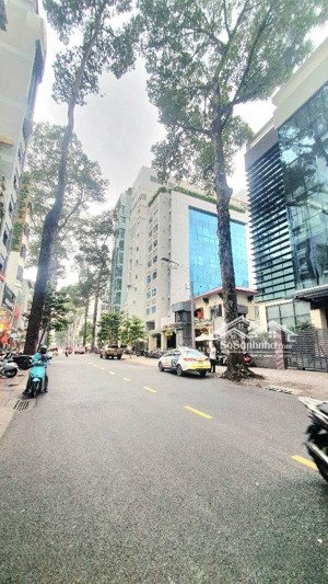 mặt tiền bùi thị xuân - tôn thất tùng - quận 1