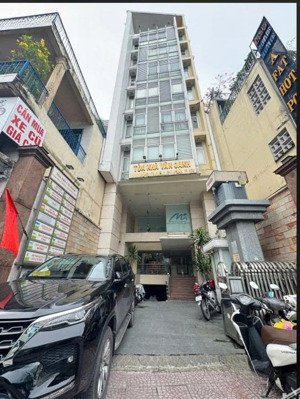 bán tòa nhà mt phan đăng lưu, p5, pn, dt 8x32m cn 178.4m² 2 hầm 10 tầng hđt 300tr giá 130 tỷ