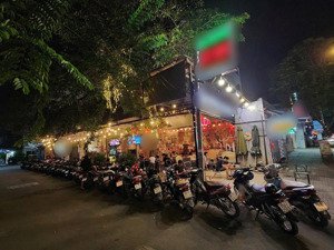 cho thuê căn góc 2mt phù hợp kd cafe kết hợp sạc xe, showroom hoặc các ngành nghề khác