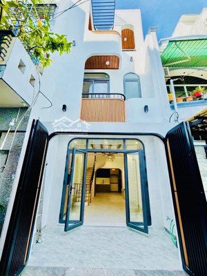 nhà mới đón tết hẻm 6m sát mặt tiền cách aeon tân phú 2 phút 48m 3 tầng chỉ 7.x tỷ