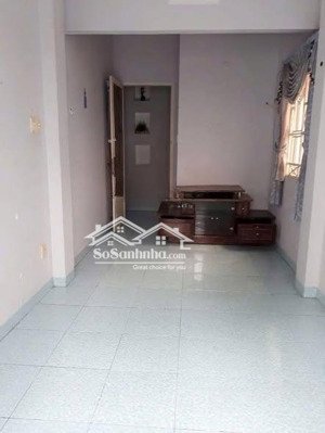 7,5 tỷ nhà ba đình 4x12 (nở hậu 8m) trệt lửng 2 lầu đúc btct 5pn shr hoàn công đủ