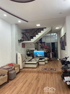 mặt tiền núi thành - ngay góc phan đăng lưu - khu vực kinh doanh - sẩm uất bậc nhất đường núi thành