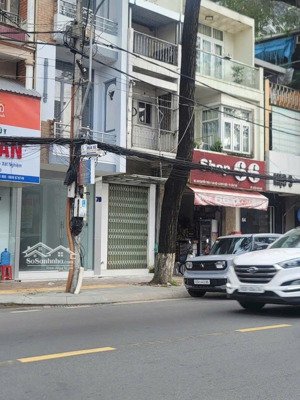 cho thuê nhà mặt phố nguyễn trãi, tân an, ninh kiều, cần thơ, giá siêu hời chỉ với 10 triệu vnd