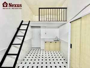 trống lại 1 phòng giá rẻ - có tủ lạnh, kệ bếp - ngay ngã tư bốn xã