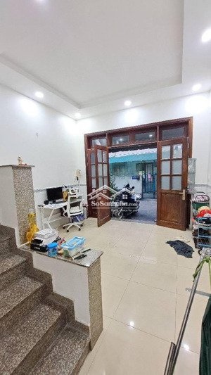 4pn- 3 tầng- chỉ 4.x tỷ- nhà đẹp- mới-dành cho gia đình nhiều người- nguyễn văn quá- q12