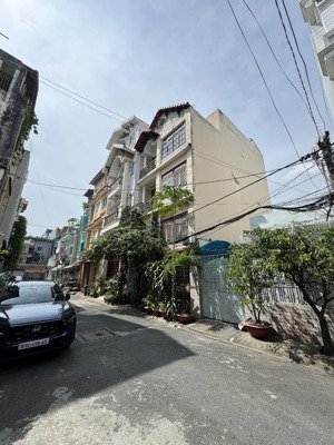 bán nhà đường 8m cộng hoà phường 13 tân bình (6,6x23) giá 18,5 tỷ