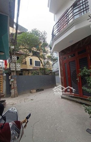 bán nhà định công, mặt ngõ thông thoáng, dt38m2, giá bán tốt nhất khu vực.