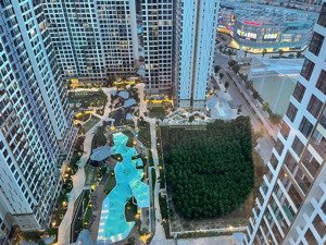 đi nước ngoài tôi cần bán gấp căn 3pn vinhomes q9 giá 4,2ty tầng trung thoáng mát sdt (miễn cò lái)