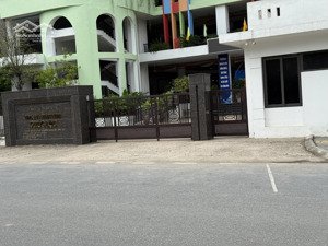 [cực hiếm] bán đất trung tâm thị trấn khu vườn đào, dân trí đẳng cấp giới thượng lưu 107m chỉ 26 tỷ