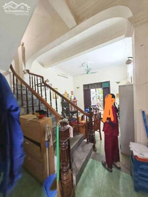 Bán Nhà 3 Tầng 61M2 Liên Mạc Từ Liêm Mặt Tiền 5M Giá Nhỉnh 6 Tỷ, Gần Ô Tô, Sổ Đẹp, Nở Hậu