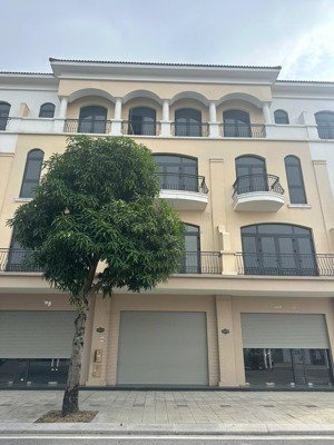 bán gấp căn shophouse cl15 đối diện 30 tòa chung cư mik diện tích 70m2 giá 13,6 tỷ