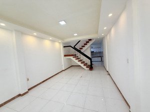 nhà hxh, nguyễn văn đậu, bình thạnh, 61m2, ngang 4m, shr, 9,8ty