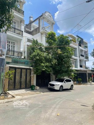 bán nhà đẹp 8.5 tỷ gần chợ bình triệu, hẻm oto, khu phân lô xây dựng cực đẹp