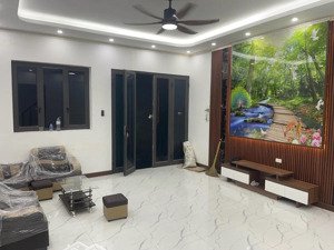 cầu đơ quang trung hà đông - ngõ rộng thông - 41m2 x 4 tầng gần trường chợ, điểm buýt ga tàu điện