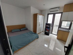 bán nhà phạm văn đồng-cổ nhuế, lô góc, cho thuê giá cao, tăng giá tương lai gần, giá đầu tư