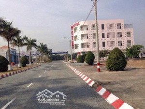 lô 136,2m2 trong kdc phước đông; ngang 6,7m; ont xây được luôn