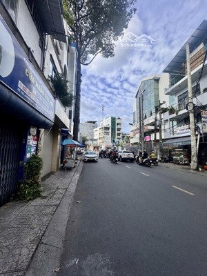 quận 10 cc 263 ngô quyền dtsd 90m2 lầu 2 shr 2pn giá 2,2 tỷ