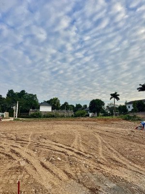 siêu phẩm nghỉ dưỡng view núi tản viên đền thượng đẹp miên man +vitri đất xã yên bài -ba vì-hà