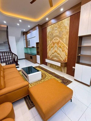 cổ bản đồng mai - 32m2 x 5tầng 20m ra ô tô tránh đỗ - bãi gửi xe cạnh nhà hơn 2km ra đh phenikaa