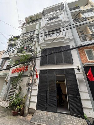 bán nhà 279/7 huỳnh văn bánh. phường 11. quận phú nhuận. 4 x 11m. 1 trệt 4 tầng. giá 11.3 tỷ tl