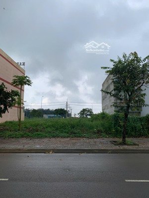 hot! bán đất nền sổ sẵn ngã tư dầu giây, gần mt quốc lộ, 5mx18m, giá 1.85 tỷ, ngân hàng hỗ trợ 70%