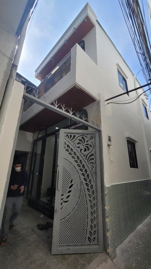 q4, 80m ra mt đoàn văn bơ, không quy hoạch, 2 tầng, 39m2 chỉ 4 tỷ 950tr