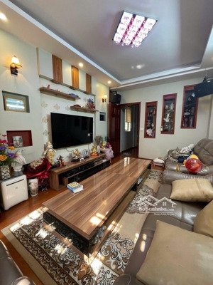 bán nhà lai xá, hoài đức 54m2, 4 tầng, mt 4.5m, có vỉa hè, ô tô tránh, đầu tư, giữ tiền tốt.