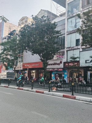 mặt phố chùa bộc, thái hà, đống đa, dt 108m, 5 tầng, chỉ 550tr/m, dòng tiền tốt kd đêm ngày