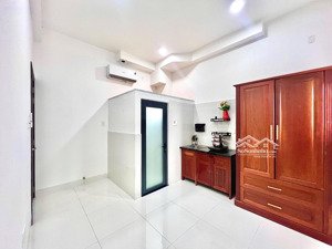 phòng cao cấp bảo vệ 24/24 thang máy thoáng mát lê văn sỹ quận 3