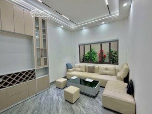 bán nhà phố võ thị sáu nhỉnh 7 tỷ 5 tầng 50m ra ôtô