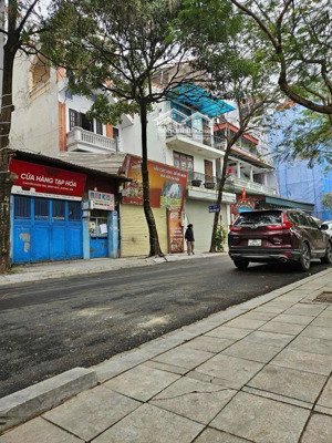 bán nhà phố trịnh công sơn - gần lottemart võ chí công - view hồ tây - 7 tầng thang máy