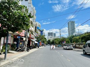 bán nhà phố căn góc mặt tiền đường đinh tiên hoàng, lộc thọ, nha trang. giá 20 tỷ