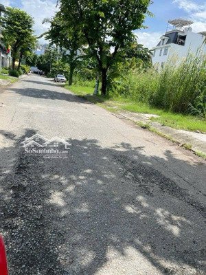 bán nền đất siêu hiếm chỉ 94tr/m2 khu đông thủ thiêm, btđ, dt 8x22m vị trí đẹp