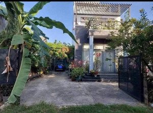 bán nhà rộng dt ngang 11m. nhà 1 trệt 2 lầu. biệt thự mini. giá nhà phố