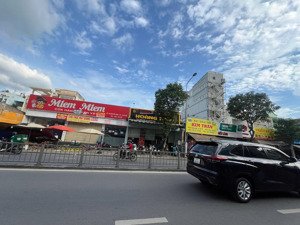 cực hiếm, nhà mặt tiền siêu vị trí nguyễn oanh, 8x33m, giá 38 tỷ tl, đang cho thuê 40 triệu/th