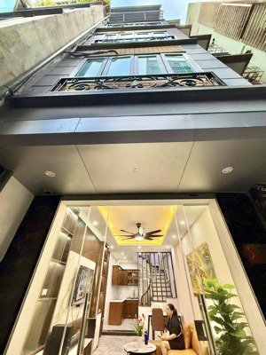 bán nhà trung tâm trong ngõ trần khát trân, hn 8.9 tỷ ( full nội thất đẹp - sẵn ở )- an ninh tốt