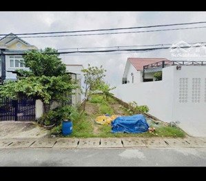 chủ kẹt bán lỗ đất thổ cư 100% ngay đ. cây trôm mỹ khánh , củ chi . dt 125m2 , giá 1 tỷ , shr