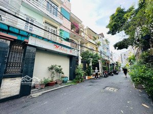 phường bình thọ - nhà hẻm ô tô thông đường bàn cờ - ngay trường sư phạm kỹ thuật - giá: 11 tỷ