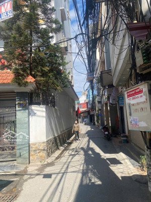 bán nhà gia quất lô góc diện tích: 127m2 lô góc giá: 29,5 tỷ