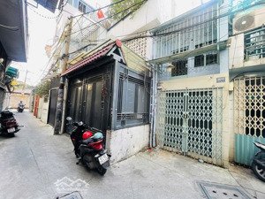 (new) nhà cmt8 p.15 quận 10 gần cv lê thị riêng - sát mt - hẻm ba gác thông - 32m2 - 2 tầng- 5.2 tỷ