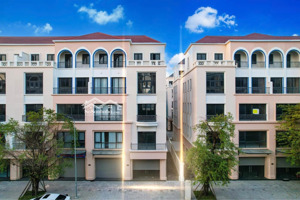 chính chủ bán shophouse đường 30m ddd-270 vin 2 ocean park. 105m2 giá 16,2 tỷ gần chung cư mik.