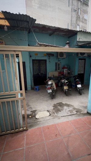 chỉ 6.7 tỷ sở hữu nhà lạc long quân, vài phút ra hồ tây