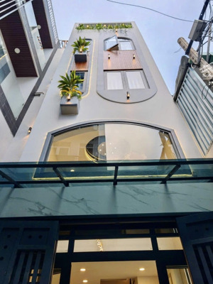 chú sáu cần bán nhà lý tự trọng-bến thành-q1,gần chợ bến thành.giá 4tỷ500tr/84,8m2,cho thuê 26tr.