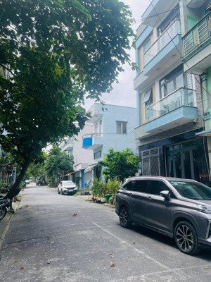 nhà 3 tầng - ngang 6m bề thế - trục nguyễn ảnh thủ quận 12 - nhình 5 tỷ