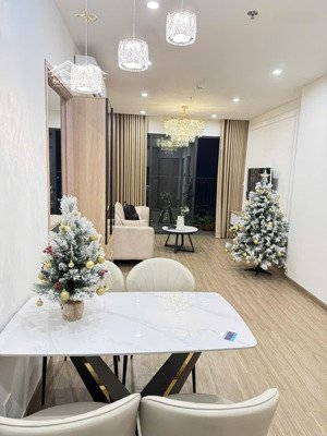 bán 2pn2wc 70m. tòa p4 pavilion. full nội thất mới đẹp. hotline 