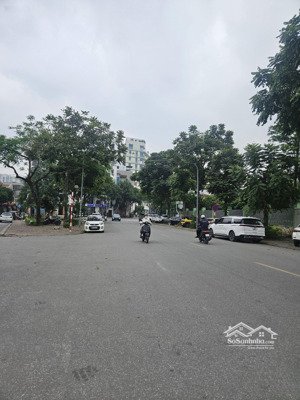 nguyễn văn cừ đất đẹp lô góc 58m2, giá chỉ 10.2 tỷ