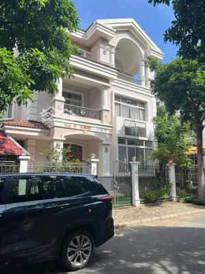 giá tốt. bán nhà ngang rộng 6.5*22m p. võ thị sáu. quận 3. kc: 3 tầng. gía tốt : 34 tỷ. hxh